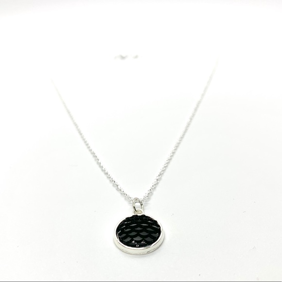 925 Black Mermaid Scale Pendant Necklace - Picture 2 of 4